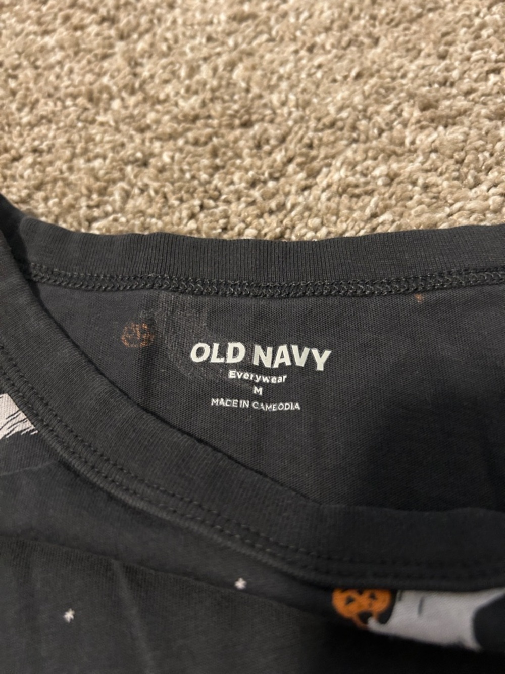 Old Navy Halloween Tee - Picture 2 of 4